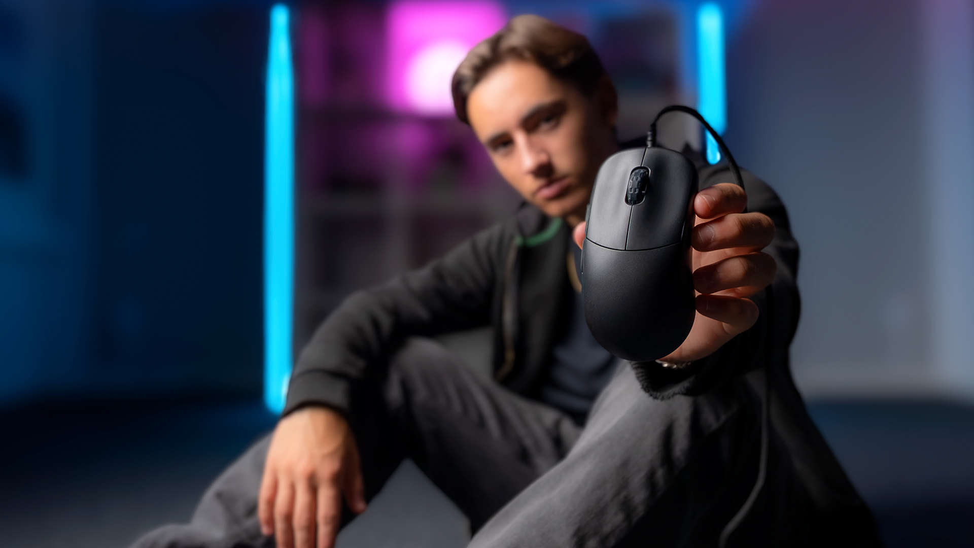 CHERRY XTRFY M42V2 lightweight wired gaming mouse